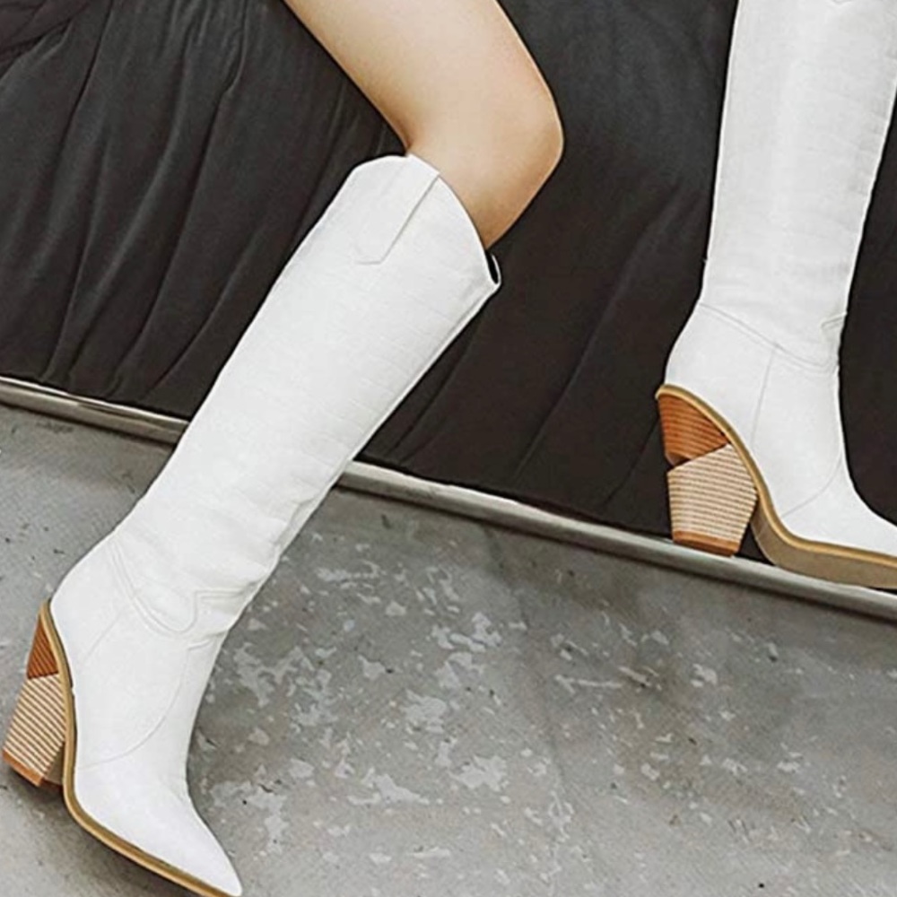 BRAND NEW! NEVER WORN! White Cowboy boots!